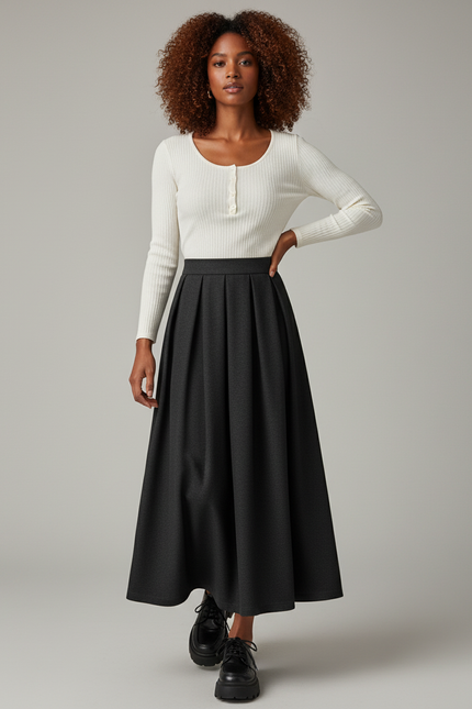 Jupe Patineuse Noire Plissée Élégante