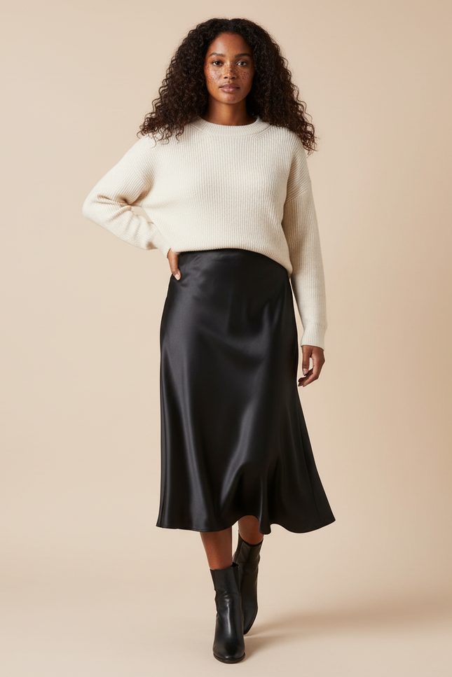 Jupe Patineuse Noire Satinée Élégante