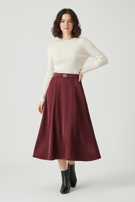 Jupe Patineuse Bordeaux Satinée Élégante