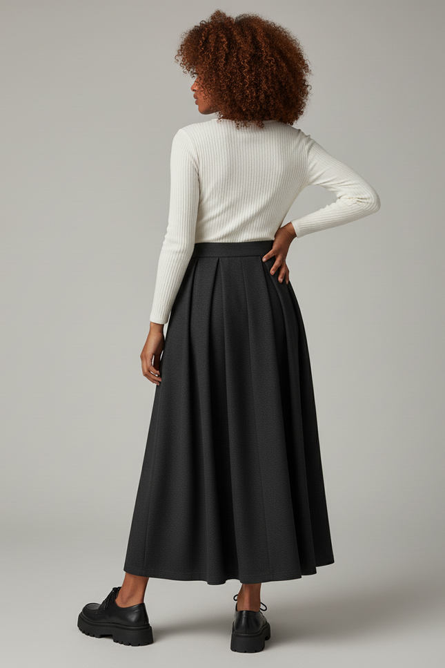 Jupe Patineuse Noire Plissée Élégante
